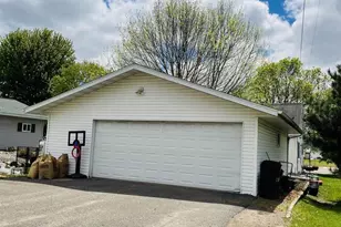 609 W Miner Dr, Ladysmith, WI 54848 - Photo 2