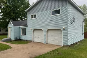 670 Gertrude Ave, Nekoosa, WI 54457 - Photo 2