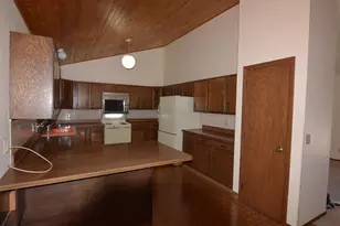 206 Buchanan St, , WI 54140 - Photo 2