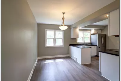 613 Floral Avenue, Wausau, WI 54403 - Photo 8
