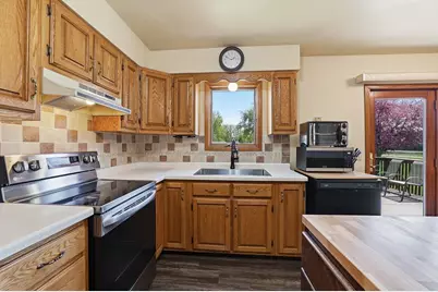 3008 W Huetter Street, Marshfield, WI 54449 - Photo 10