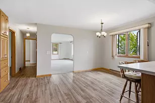 10871 S Washington Ave, Marshfield, WI 54449 - Photo 8