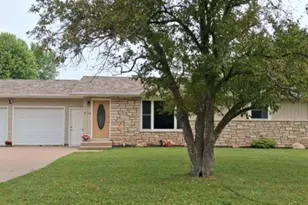 1722 Forsyth Rd, Kronenwetter, WI 54455 - Photo 2