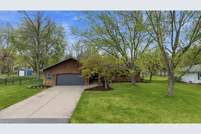 2308 E Fillmore Street, Marshfield, WI 54449 - Photo 2