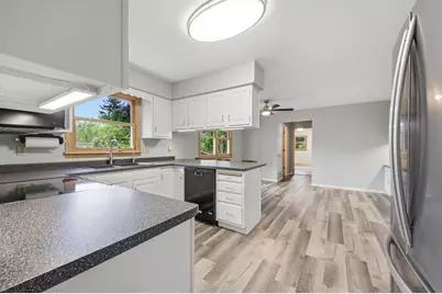 1006 W Blodgett Street, Marshfield, WI 54449 - Photo 8