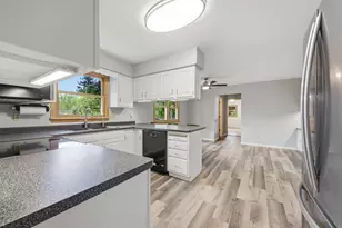 1006 W Blodgett St, Marshfield, WI 54449 - Photo 8