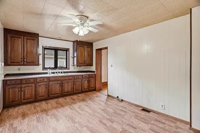 607 W Arnold Street, Marshfield, WI 54449 - Photo 14