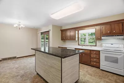 621 W Upham Street, Marshfield, WI 54449 - Photo 14