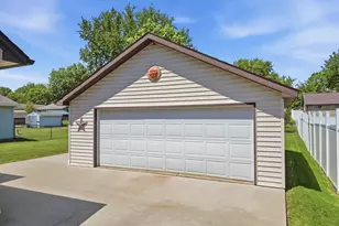 311 W Ives St, Marshfield, WI 54449 - Photo 26