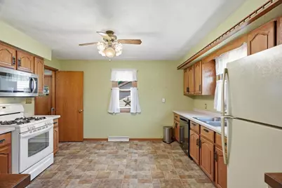 311 W Ives Street, Marshfield, WI 54449 - Photo 8