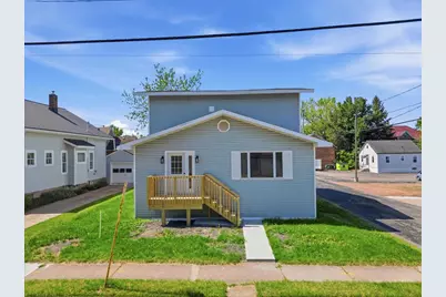 208 E 4th Street, Marshfield, WI 54449 - Photo 2