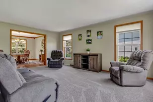 1606 Luther Ct, Marshfield, WI 54449 - Photo 2