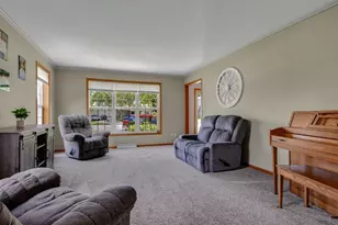 1606 Luther Ct, Marshfield, WI 54449 - Photo 4