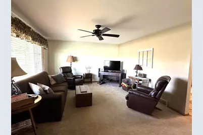 4011 Griffith Avenue, Wisconsin Rapids, WI 54494 - Photo 4