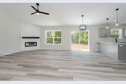 621 Amberwood Way, Plover, WI 54467 - Photo 8