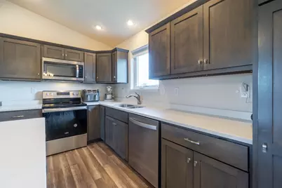 2221 Pond View Place, Kronenwetter, WI 54455 - Photo 6