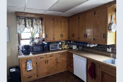 617 S Fourth Avenue, Wausau, WI 54401 - Photo 2