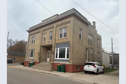 705 S Water Street, Lomira, WI 53048 - Photo 2