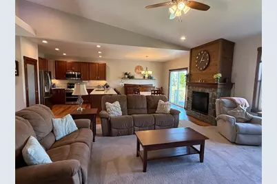 711 Meadow Ridge Lane, Plymouth, WI 53073 - Photo 4