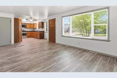 326 N Central Avenue, Medford, WI 54451 - Photo 4