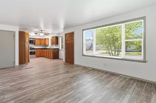 326 N Central Ave, Medford, WI 54451 - Photo 4