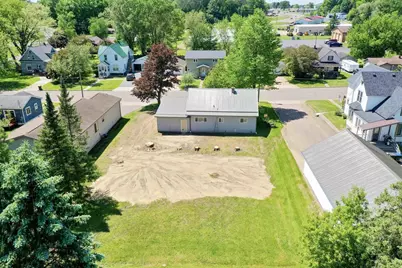 326 N Central Avenue, Medford, WI 54451 - Photo 10