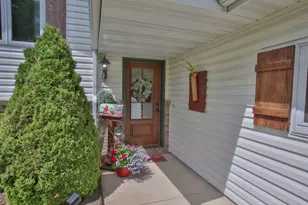 2167 Meadow Dr, Kronenwetter, WI 54455 - Photo 4