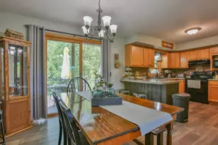 2167 Meadow Dr, Kronenwetter, WI 54455 - Photo 10
