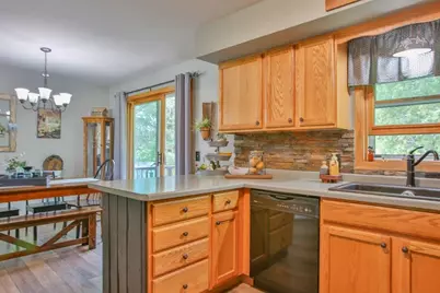 2167 Meadow Drive, Kronenwetter, WI 54455 - Photo 12