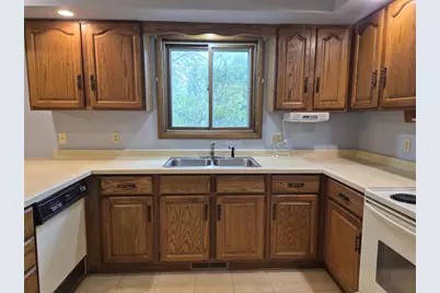 406 S Hawthorne Avenue, Marshfield, WI 54449 - Photo 12