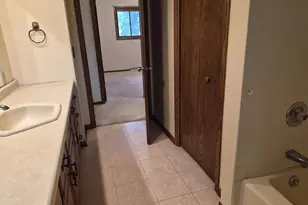 406 S Hawthorne Ave, Marshfield, WI 54449 - Photo 22