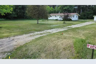 W13940 Beechnut Avenue, Hancock, WI 54943 - Photo 2