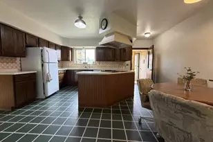 402 Granite Ridge Road W, Stevens Point, WI 54481 - Photo 4