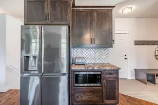 411 Wood St, Rothschild, WI 54474 - Photo 10