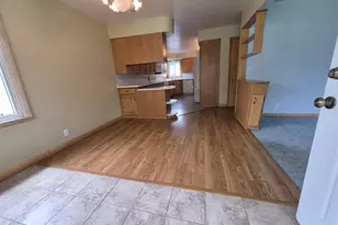 708 S Felker Ave, Marshfield, WI 54449 - Photo 4