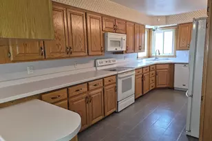 708 S Felker Ave, Marshfield, WI 54449 - Photo 10