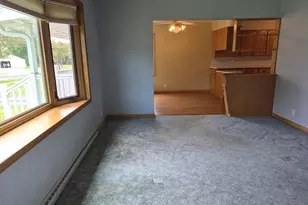708 S Felker Ave, Marshfield, WI 54449 - Photo 8