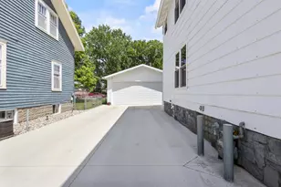 1919 Division St, Stevens Point, WI 54481 - Photo 40