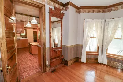 709 W 5th Street, Marshfield, WI 54449 - Photo 8