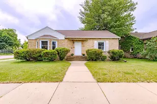 703 Kent St, Wausau, WI 54403 - Photo 2