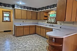 422 E Forest St, Marshfield, WI 54449 - Photo 6