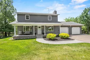 7691 Merryland Dr, Rosholt, WI 54473 - Photo 2