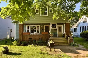 810 Henrietta St, Wausau, WI 54403 - Photo 2