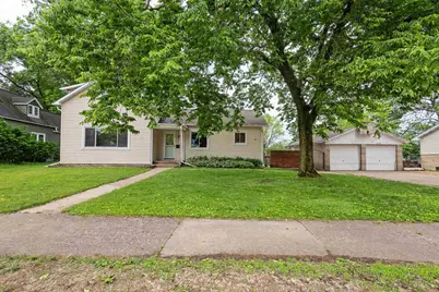 1700 Chestnut Street, Wisconsin Rapids, WI 54494 - Photo 2