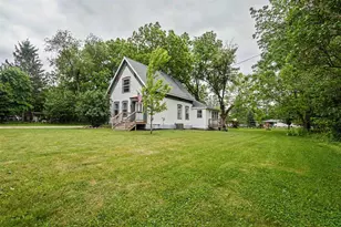 265 S Jackson St, Iola, WI 54945 - Photo 2