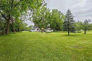 265 S Jackson St, Iola, WI 54945 - Photo 32