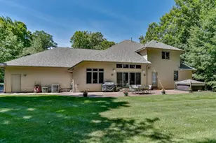 4049 Crestwood Dr, Wausau, WI 54403 - Photo 6