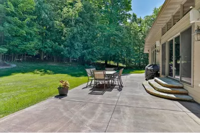 4049 Crestwood Drive, Wausau, WI 54403 - Photo 4