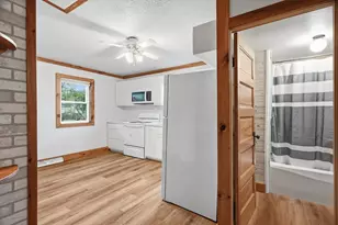 608 E 9th St, Marshfield, WI 54449 - Photo 10