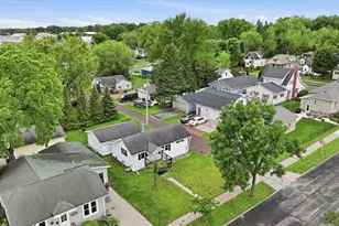 608 E 9th St, Marshfield, WI 54449 - Photo 6